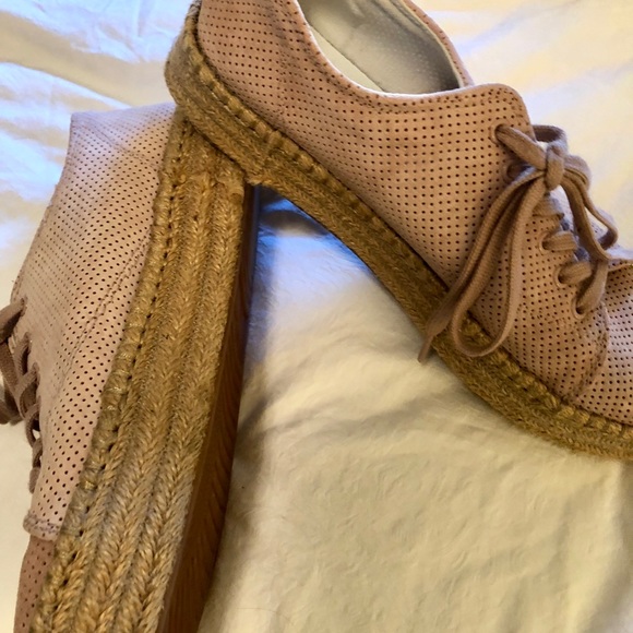 Platform sneakers - Picture 4 of 8